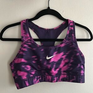 Nike dri-fit sports bra size large like new condition